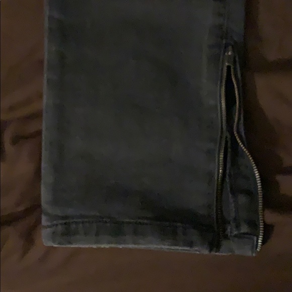 BDG jeans copped at urban outfitters - Picture 5 of 6